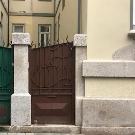 아파트 Torrinha's Backyard *