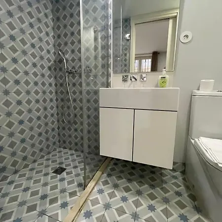 Torrinha's Backyard Apartment Porto